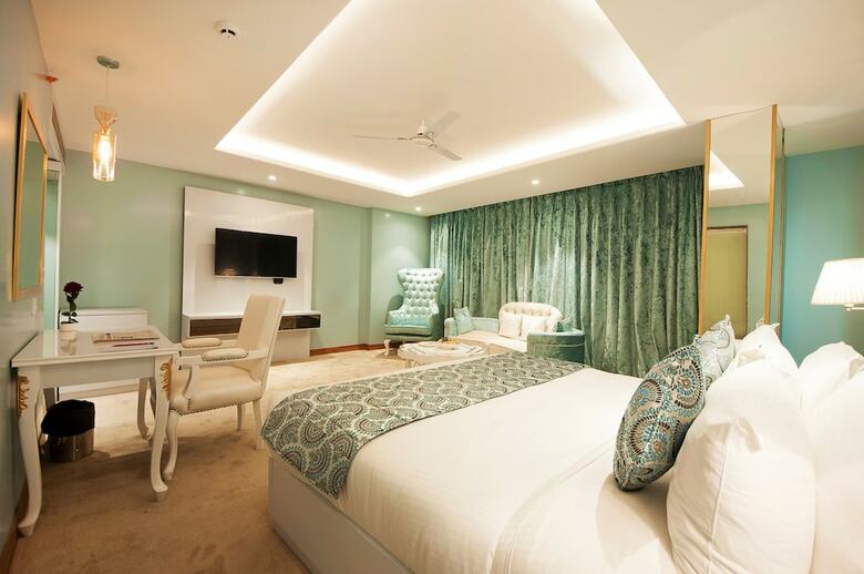 Hotel Ramhan Palace