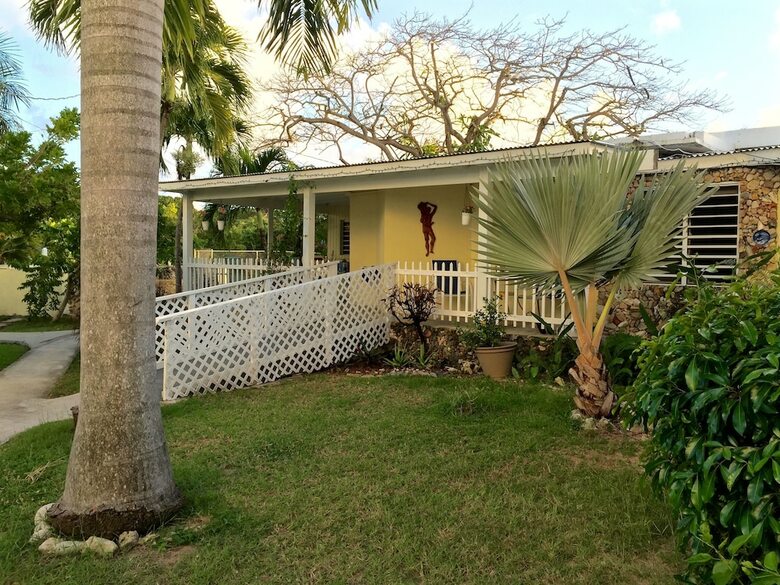 Hotel Cottages By The Sea