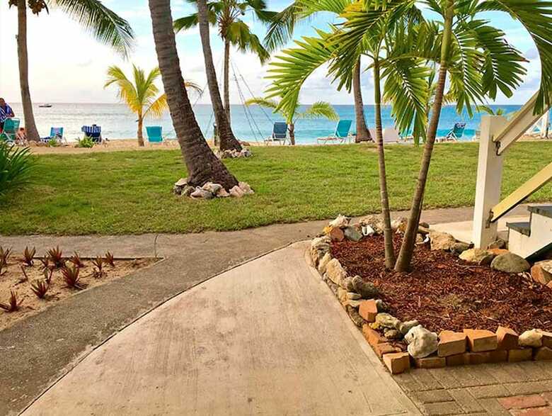 Hotel Cottages By The Sea