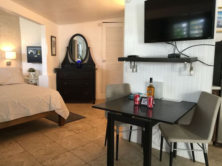 Hotel Cottages By The Sea
