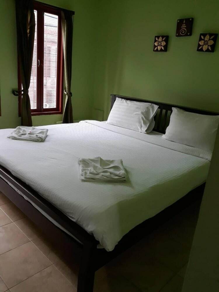 Hotel Baan Kluaymai Guesthouse
