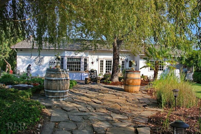 Bed & Breakfast Bybee's Historic Inn