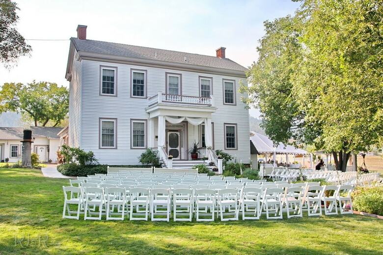 Bed & Breakfast Bybee's Historic Inn