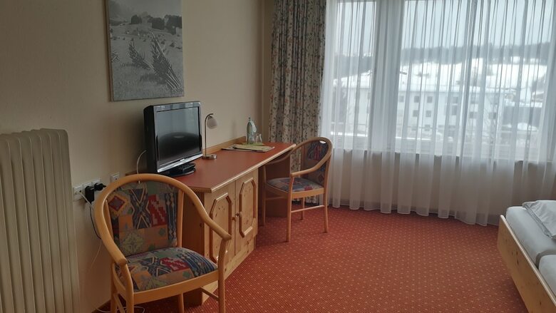 Hotel & Gasthof Zur Post
