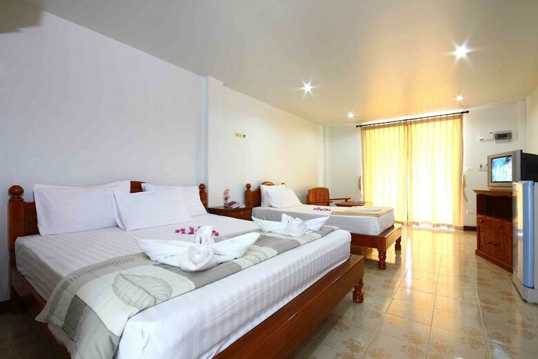 Lotus Friendly Hotel