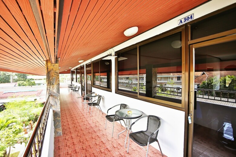 Lotus Friendly Hotel