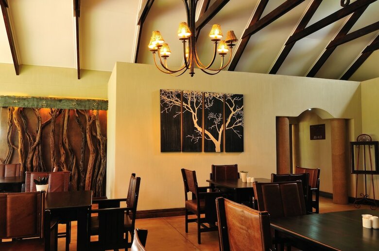 Posada Otjiwa Safari Lodge