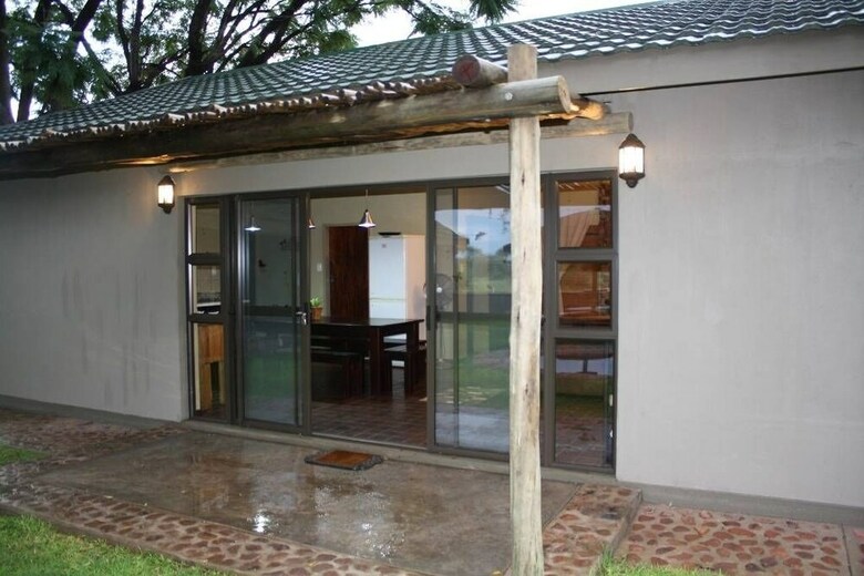 Posada Otjiwa Safari Lodge