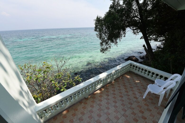 Hostal Rantee View Bungalow