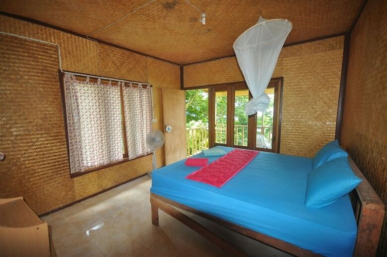 Hostal Rantee View Bungalow