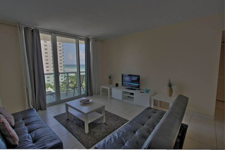 Hollywood Condos