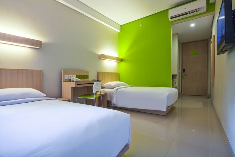 Grandmas Plus Hotel Airport