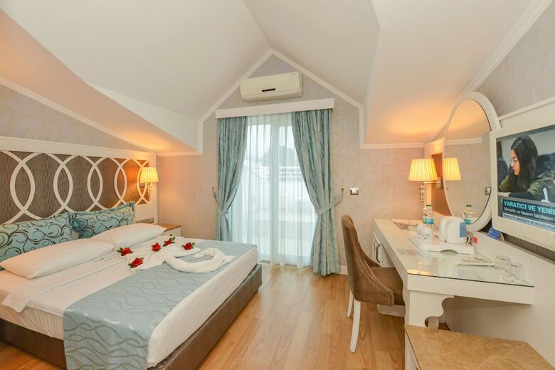 Ocean Blue High Class Hotel