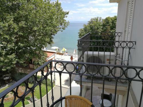 Apartments Zlatko