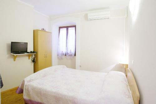 Hostal Rooms Sara