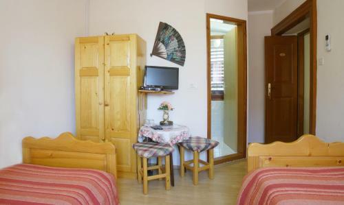 Hostal Rooms Sara