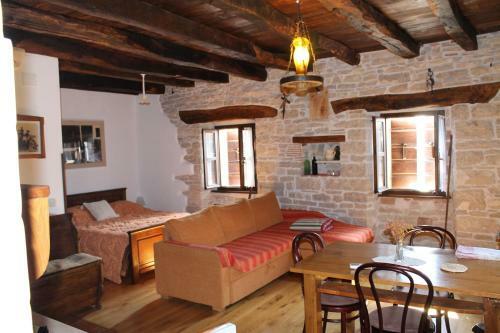 Apartments Mestri
