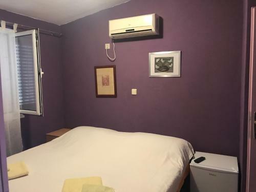 Divna Apartments And Rooms