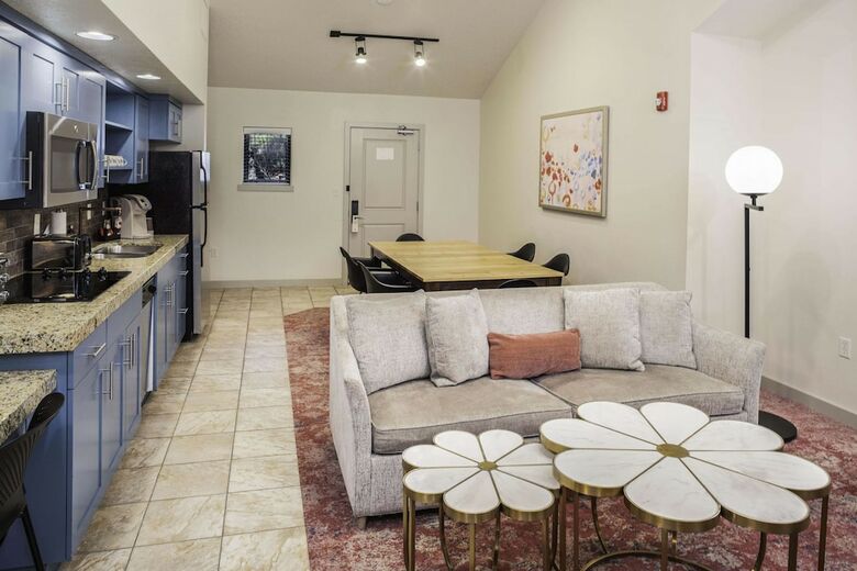 Hotel Cliffrose Springdale, Curio Collection By Hilton