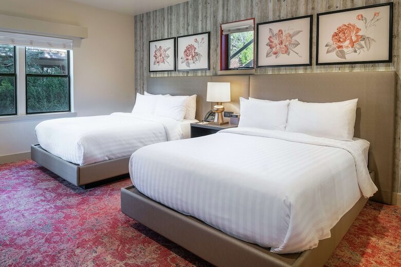 Hotel Cliffrose Springdale, Curio Collection By Hilton