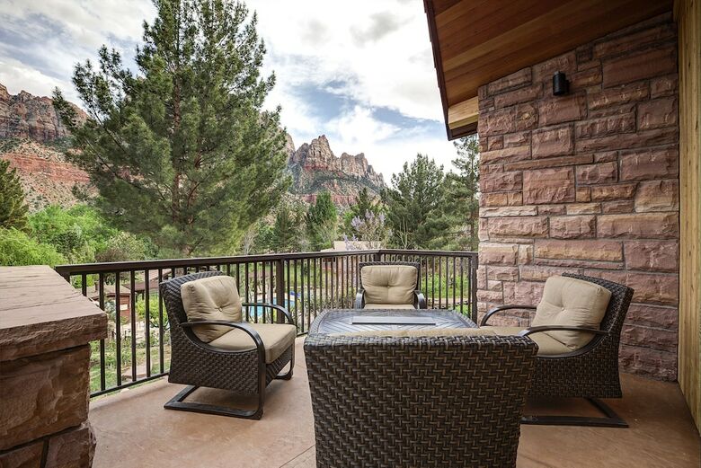 Hotel Cliffrose Springdale, Curio Collection By Hilton