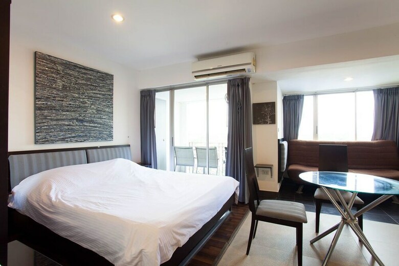 Apartamentos Galare Thong Tower