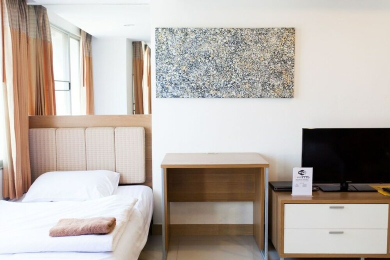 Apartamentos Galare Thong Tower