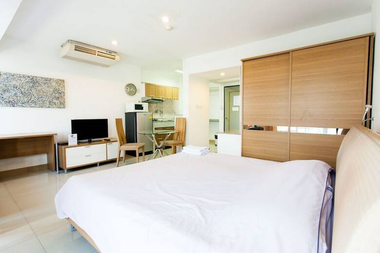 Apartamentos Galare Thong Tower