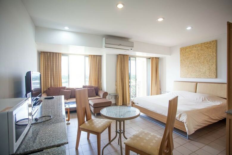 Apartamentos Galare Thong Tower