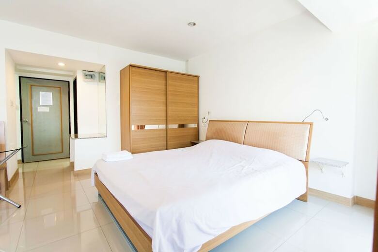 Apartamentos Galare Thong Tower