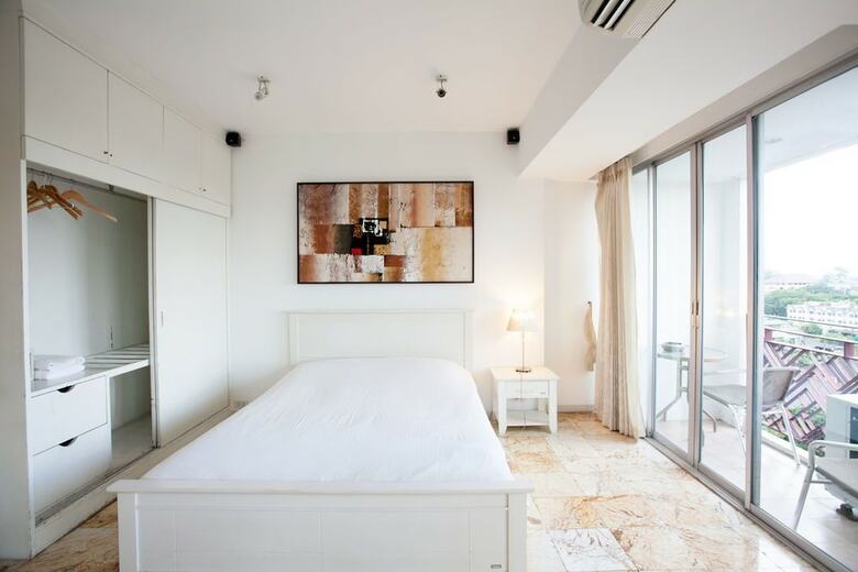 Apartamentos Galare Thong Tower