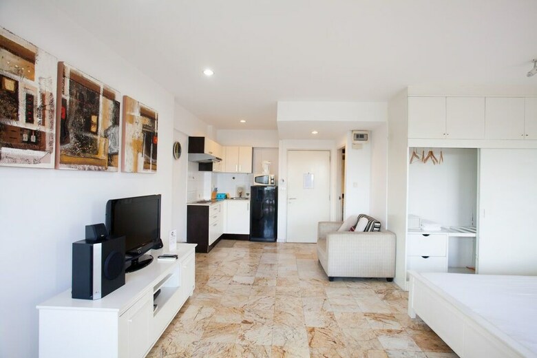 Apartamentos Galare Thong Tower
