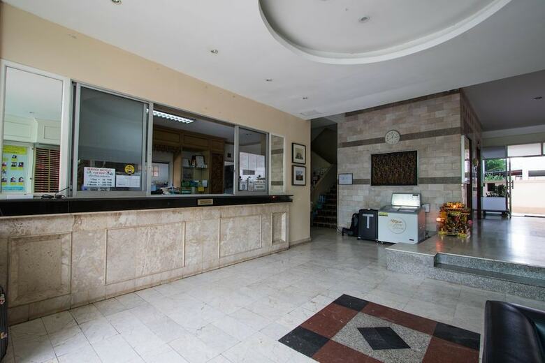 Apartamentos Galare Thong Tower