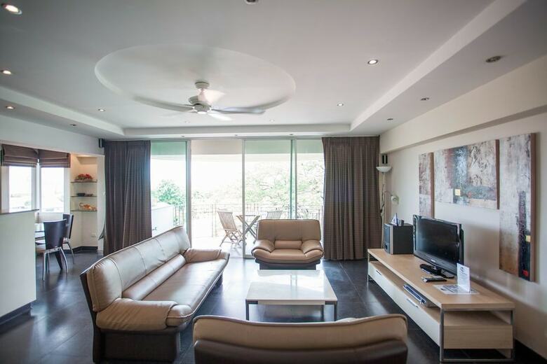 Apartamentos Galare Thong Tower