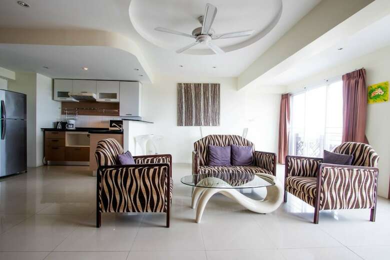 Apartamentos Galare Thong Tower