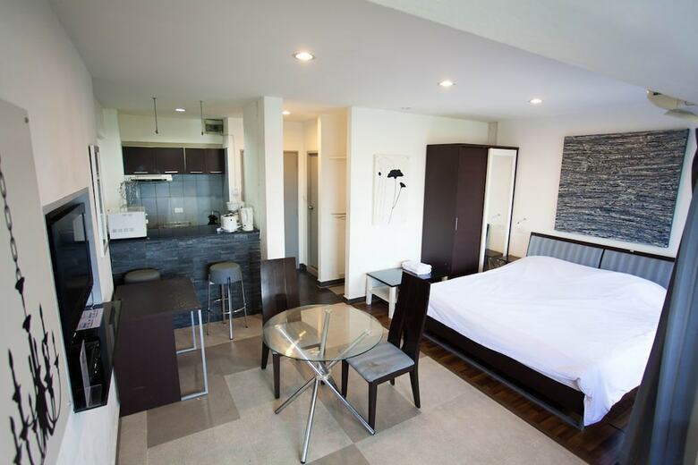 Apartamentos Galare Thong Tower