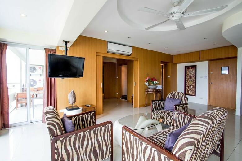 Apartamentos Galare Thong Tower