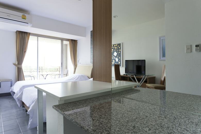 Apartamentos Galare Thong Tower