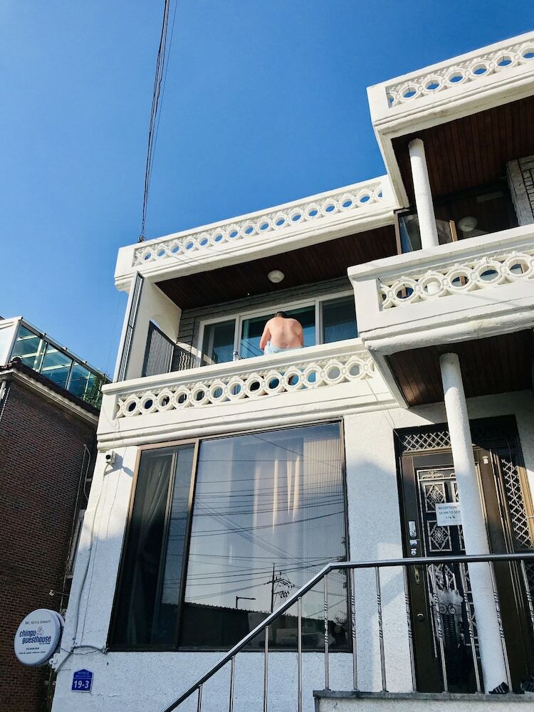 Hostal Chingu Guesthouse