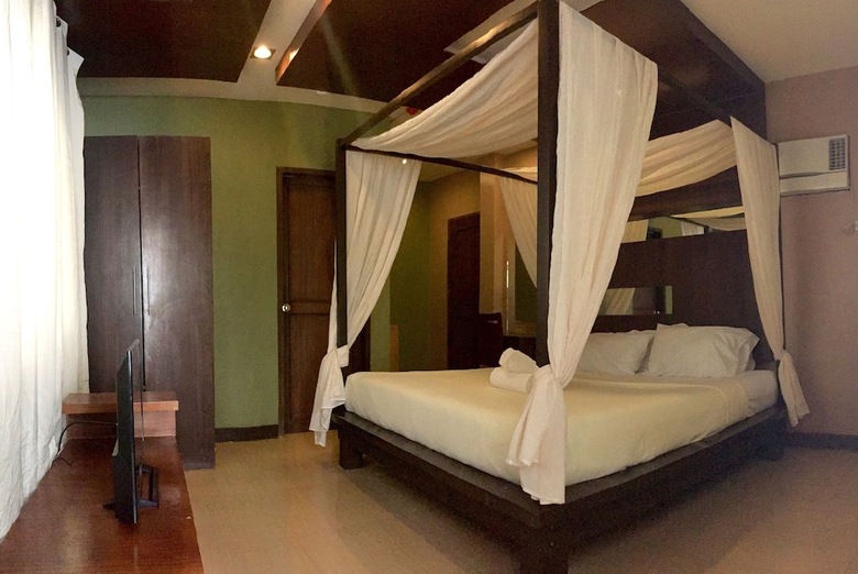 Hotel Seabird International Resort