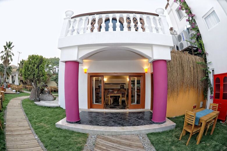 La Brezza Suite & Hotel