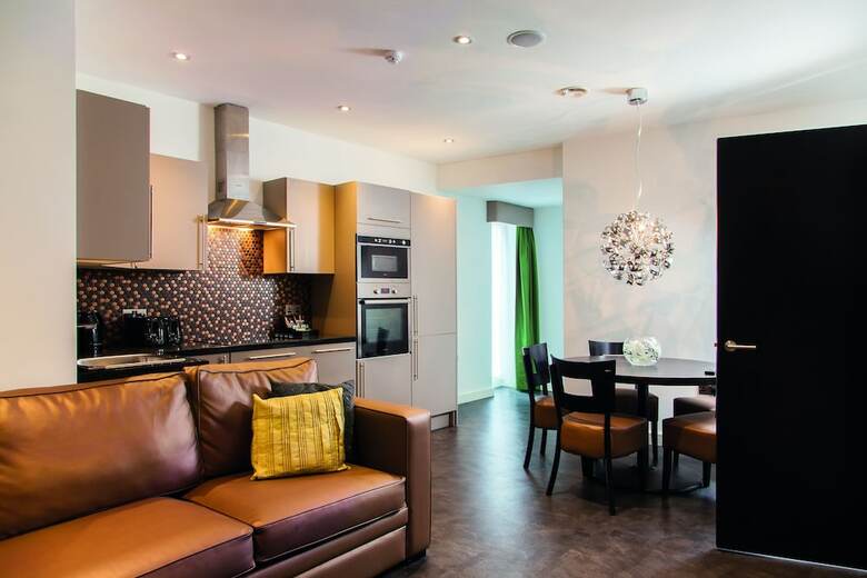Epic Apart Hotel - Seel Street