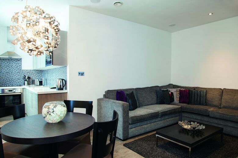 Epic Apart Hotel - Seel Street