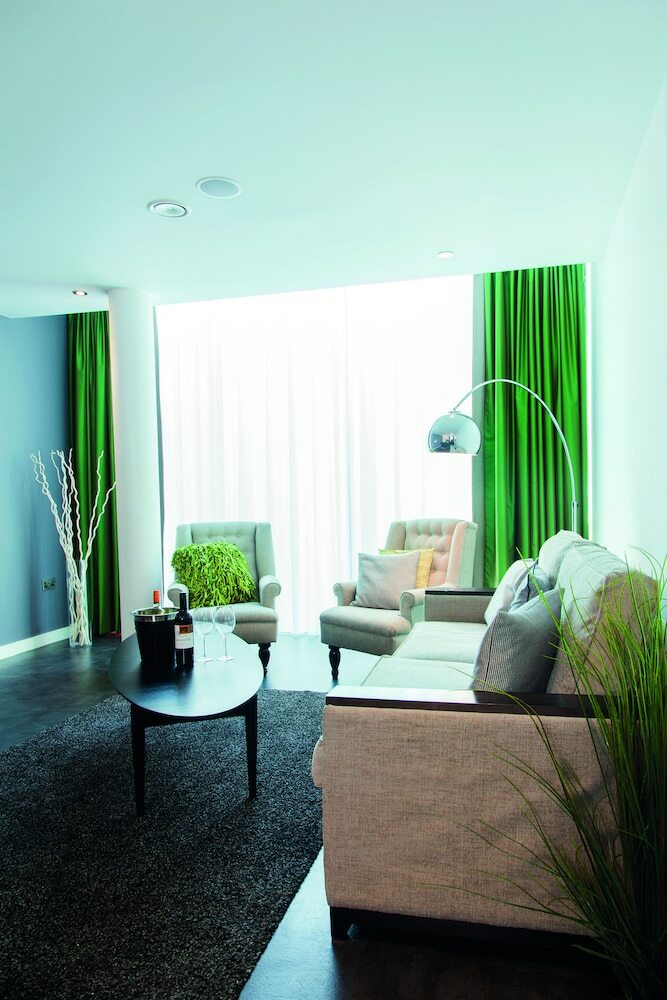 Epic Apart Hotel - Seel Street