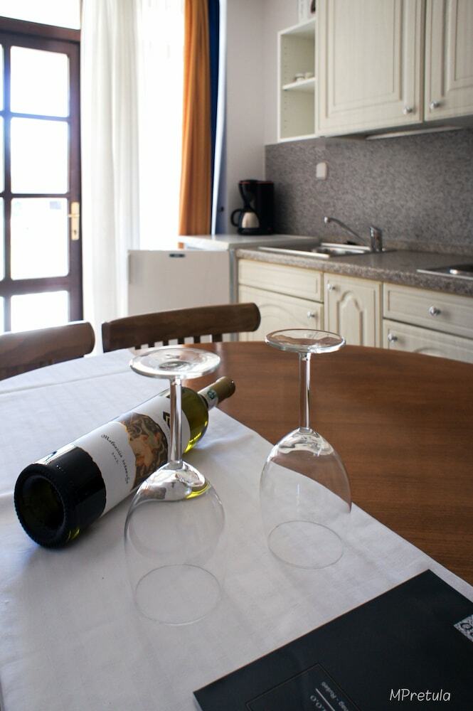 Apartments And Rooms Degra