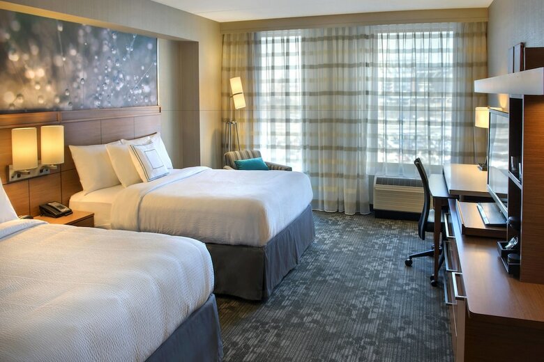 Hotel Courtyard Philadelphia South At The Navy Yard