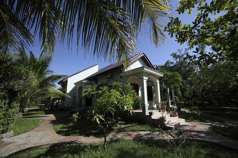 Hotel Con Ga Vang Resort