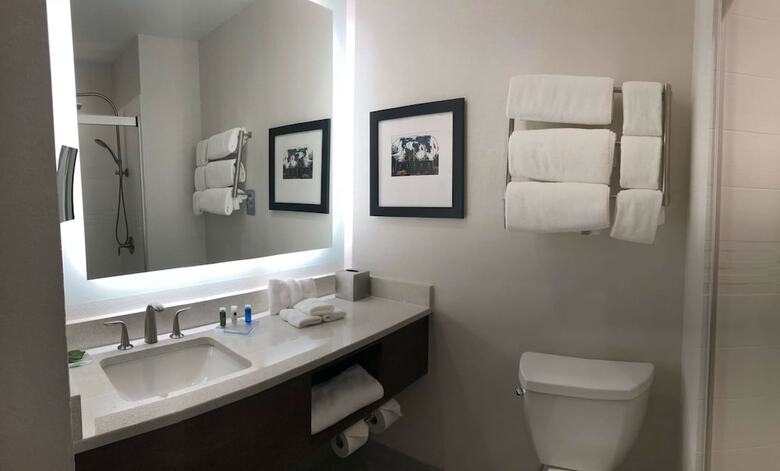 Radisson Hotel And Conference Center Rockford