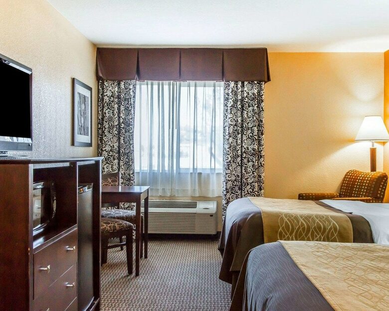 Hotel Quality Inn & Suites