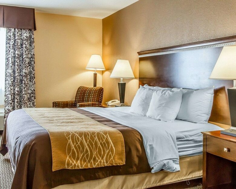 Hotel Quality Inn & Suites